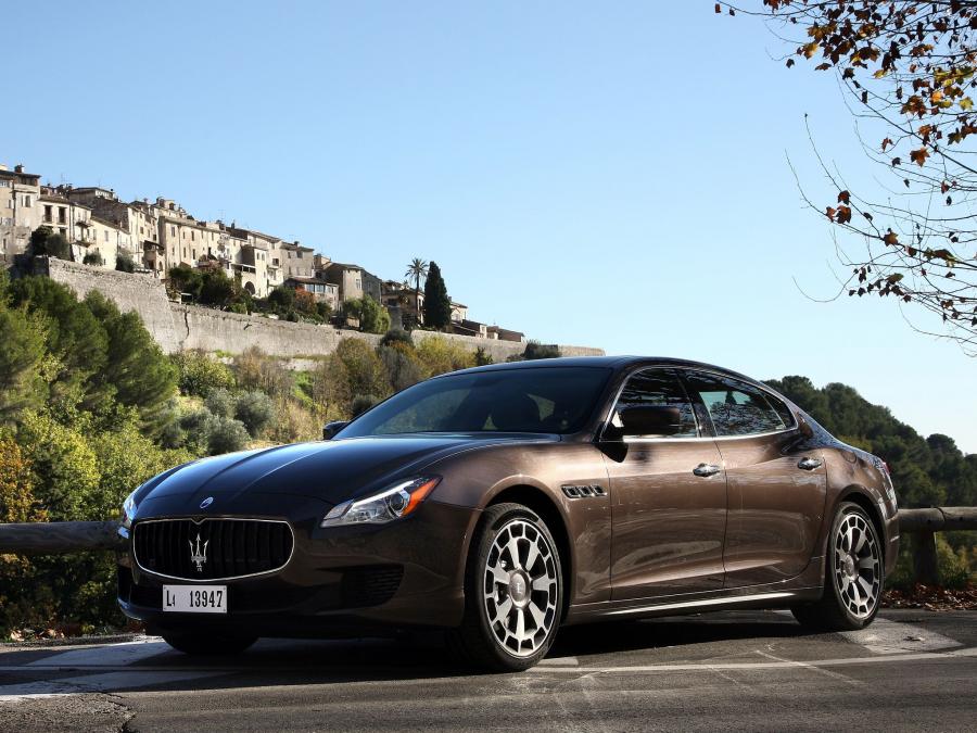  Maserati Quattroporte GTS 2013 года  (фото 4 из 16)